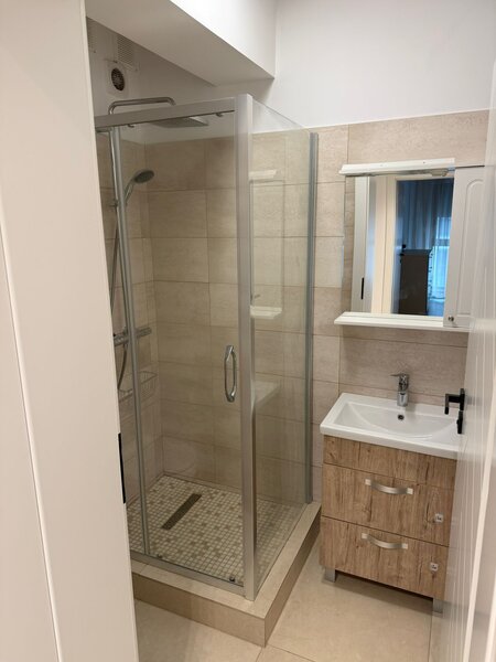 Lujerului, apartament 3 camere Exigent + 2 locuri subterane de parcare.